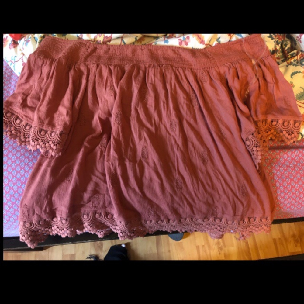 American Eagle top